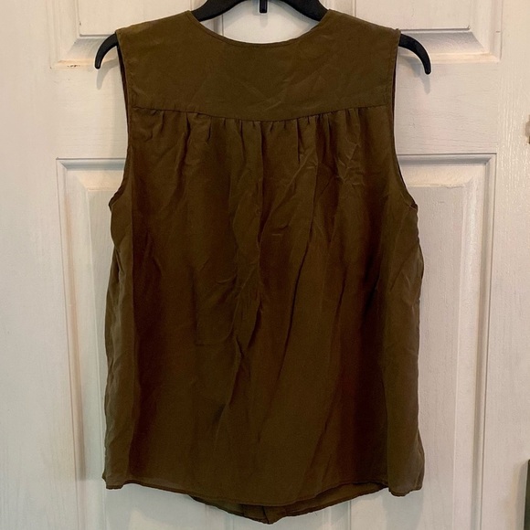 Petticoat Alley SILK Sleeveless Top - Picture 2 of 4